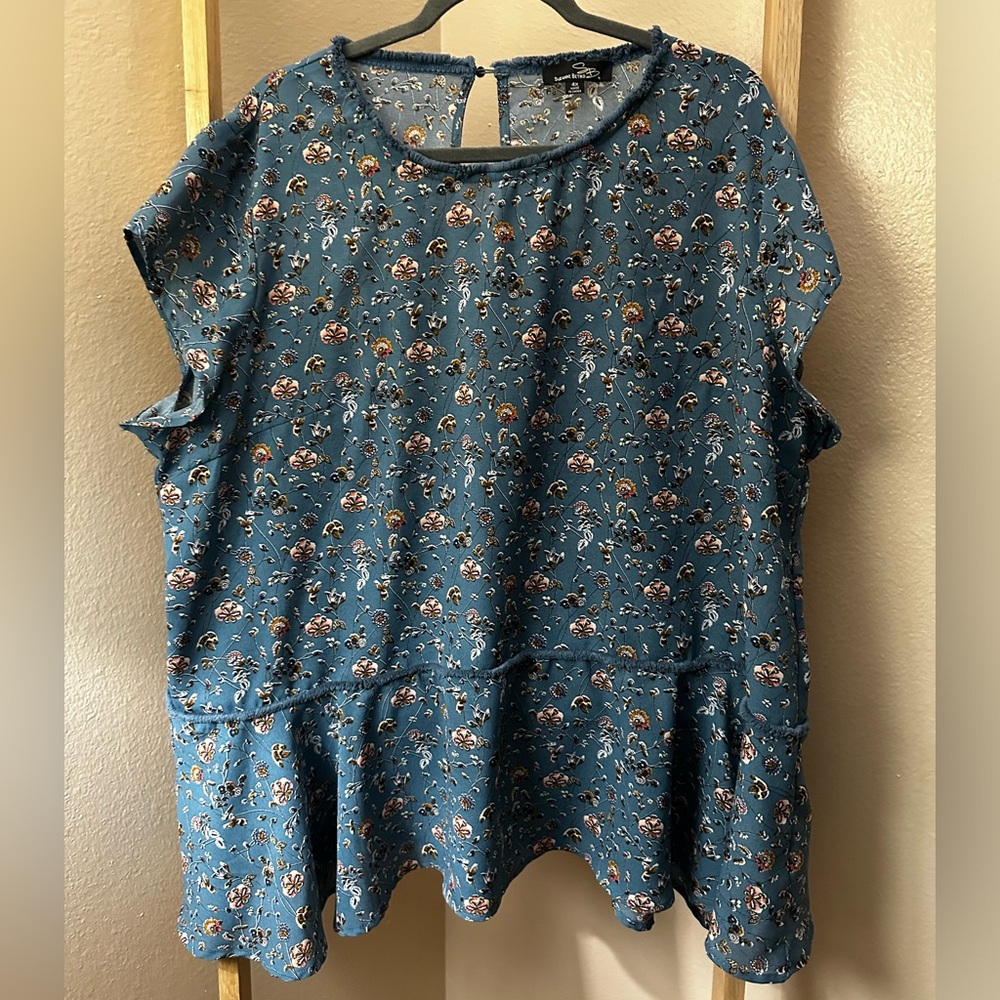 Floral Top | Suzanne Betro | 4X | Fits Like a 2X-3X